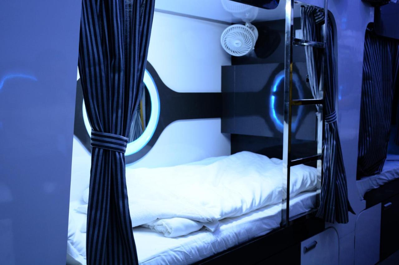 Ocean Dormitory Mumbai Exterior photo