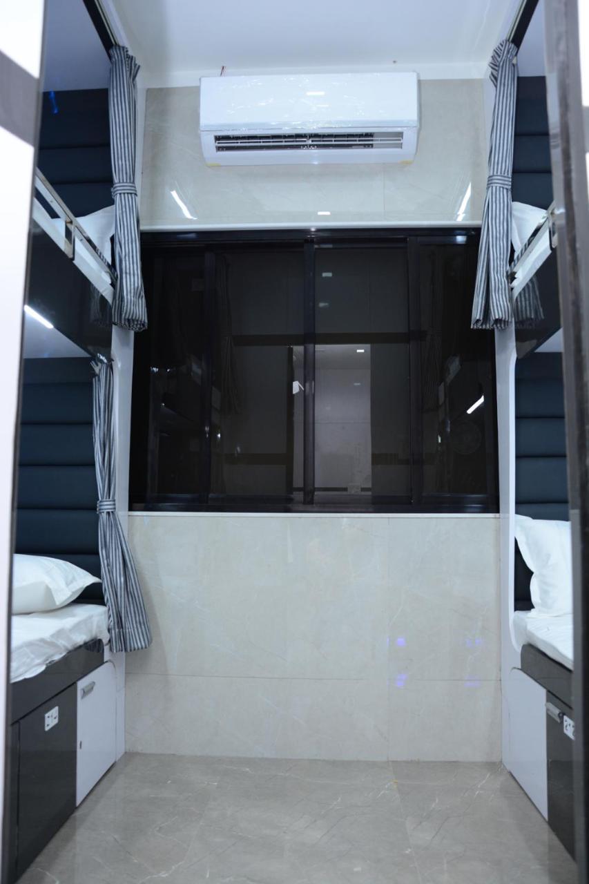 Ocean Dormitory Mumbai Exterior photo