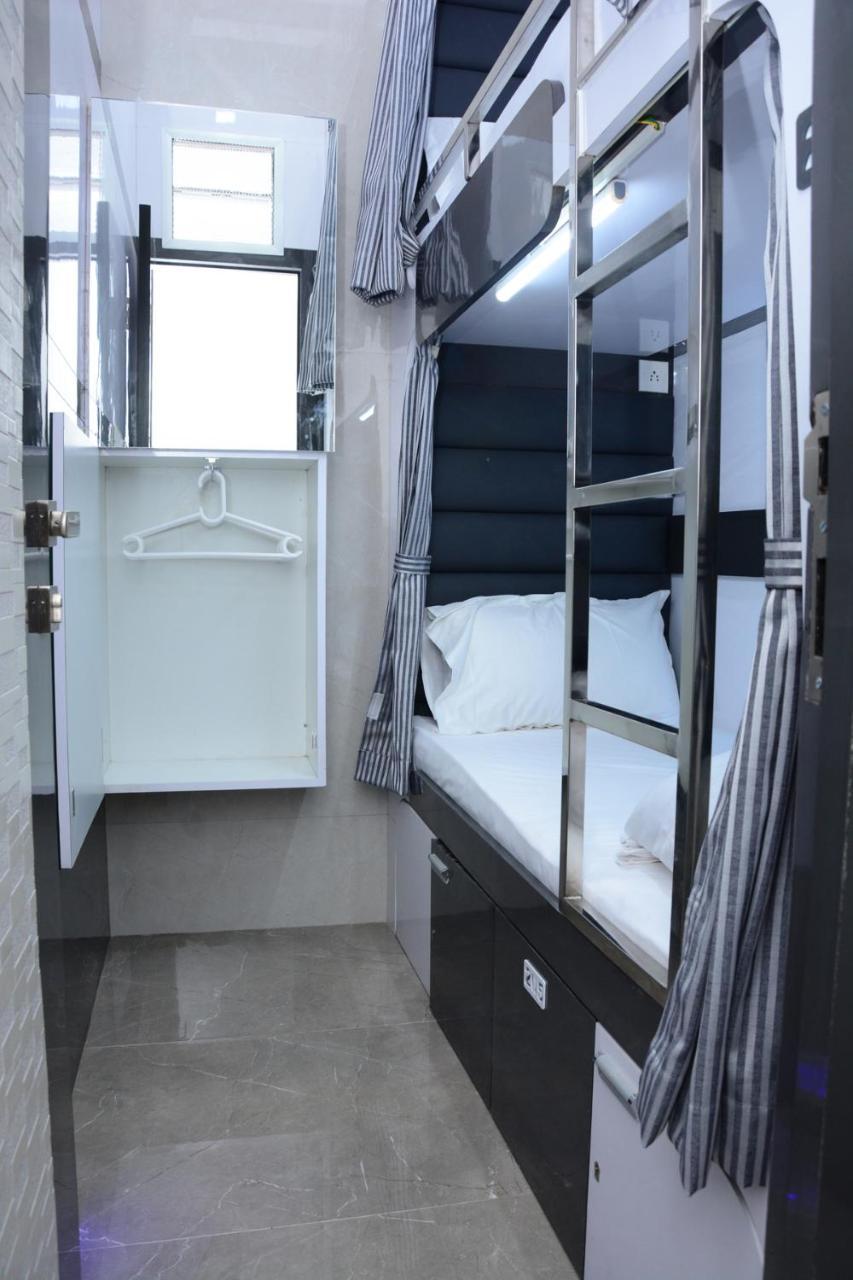Ocean Dormitory Mumbai Exterior photo