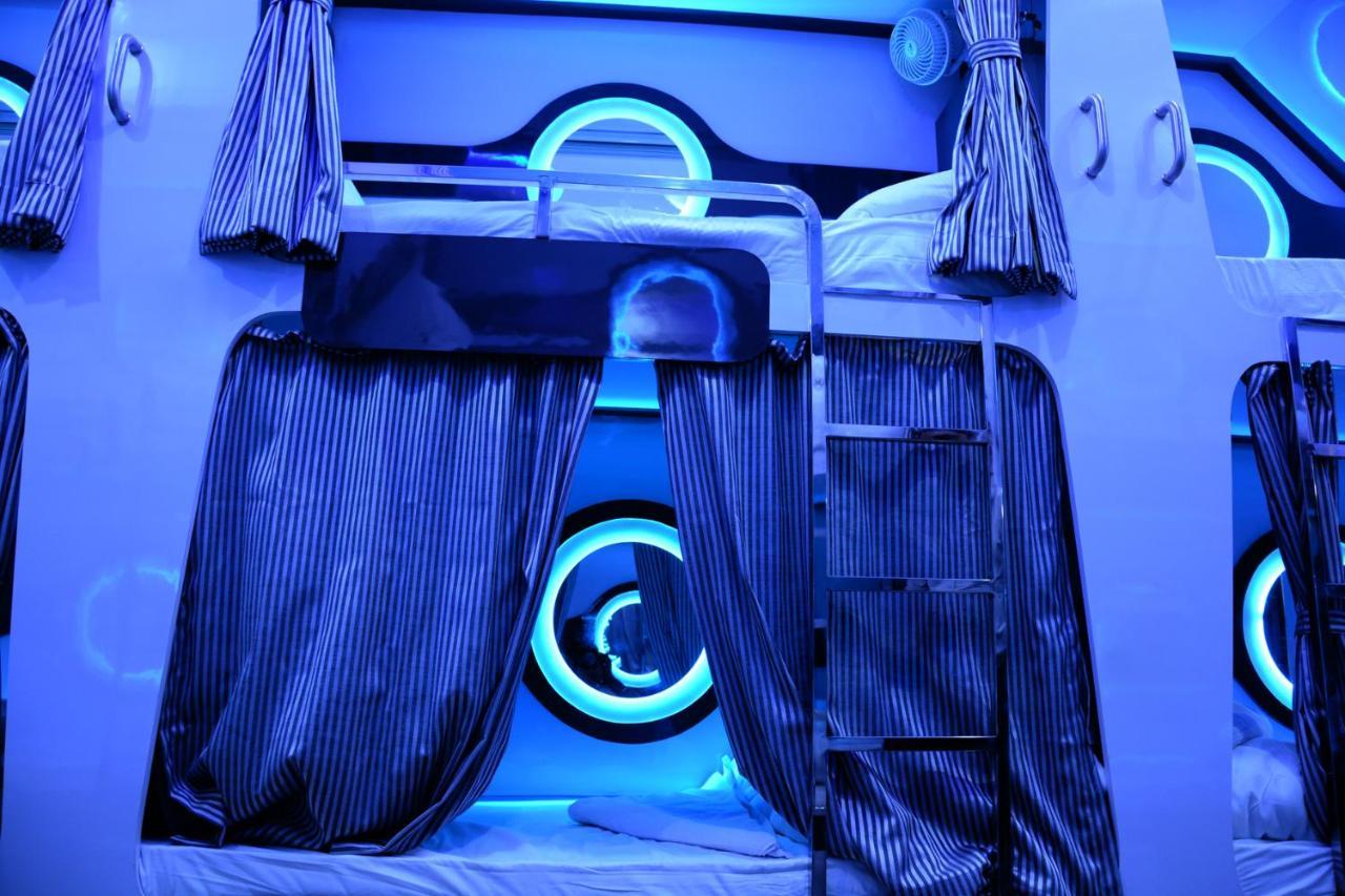 Ocean Dormitory Mumbai Exterior photo